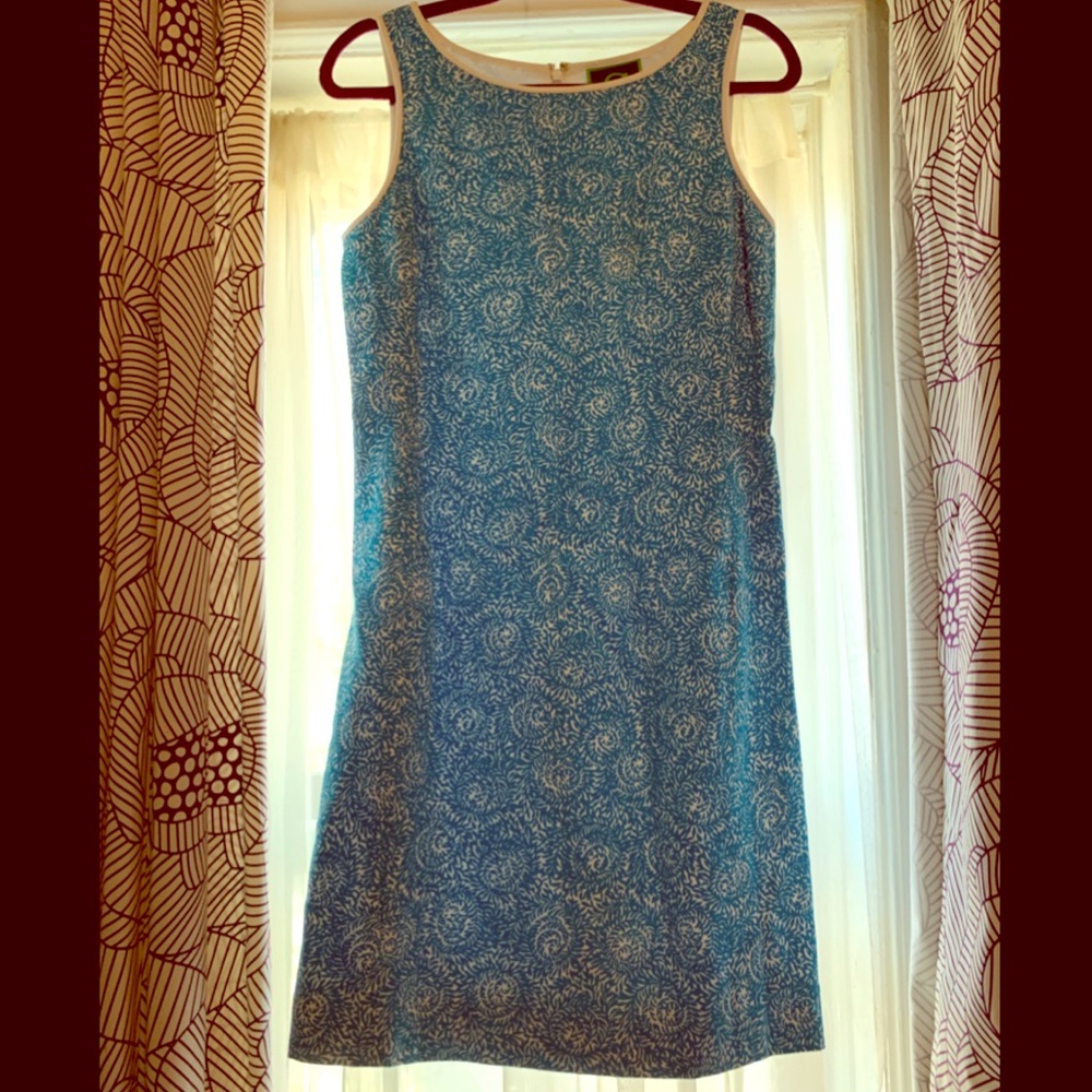 C Wonder mod dress w/ swirling vines pattern!